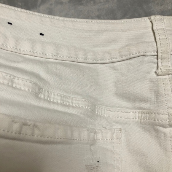 American Eagle AE Stretch Denim Mom Shorts - Picture 4 of 9